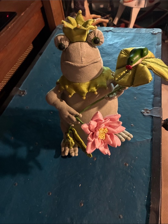 unbranded Other - Frog Prince Reptile Stuffed Decor in Green with Pink Lily